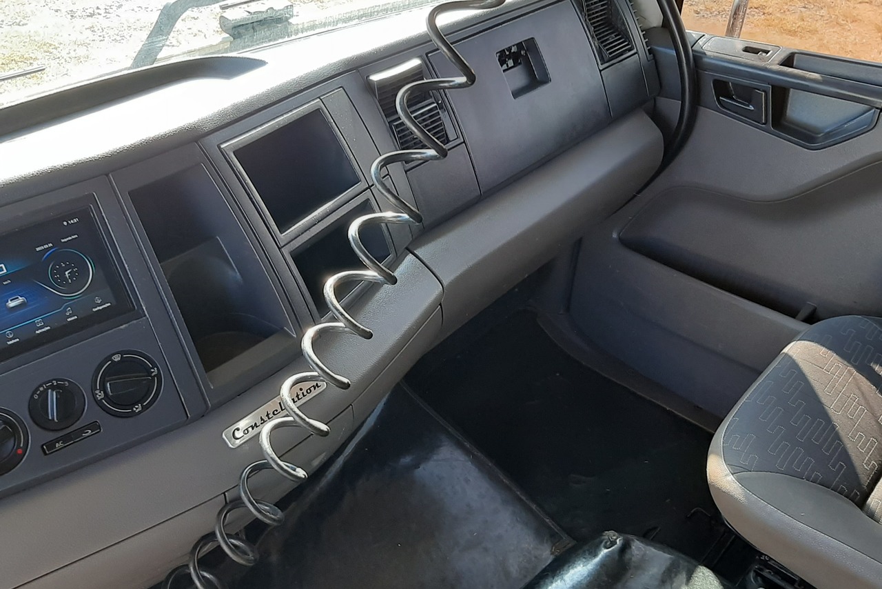Volkswagen 24-280 E Constellation 6x2 - 14/14 8