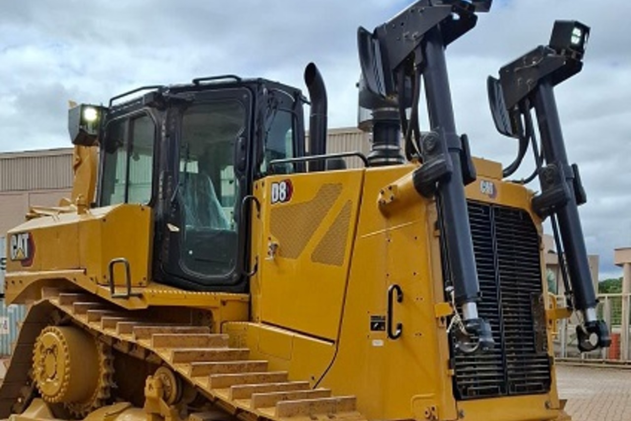 Caterpillar  D8 - 24/24 7