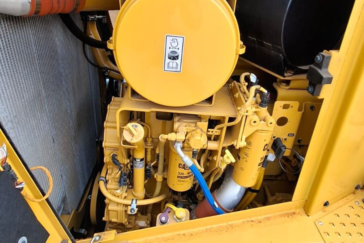 Caterpillar  D8 - 24/24 10