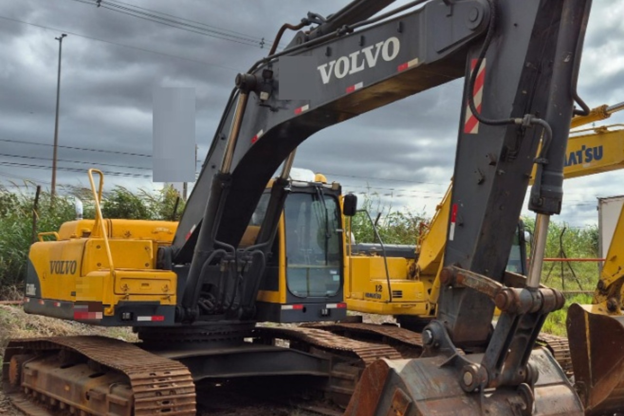 Volvo EC360 - 09/09 3