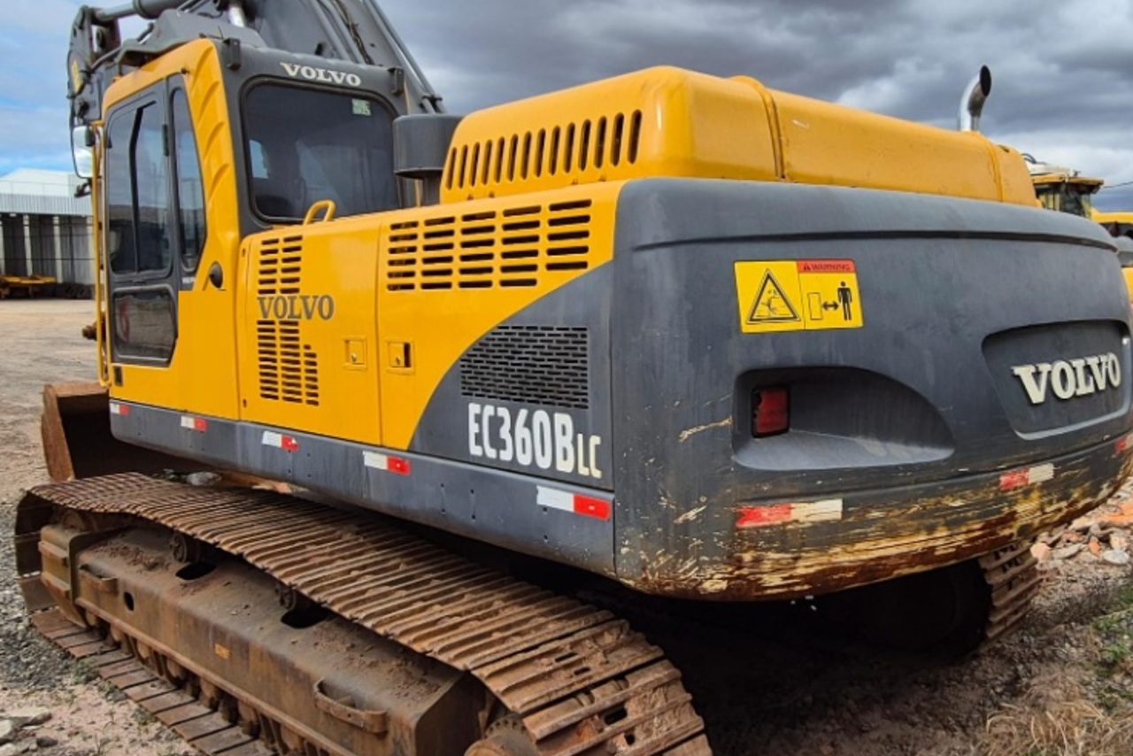 Volvo EC360 - 09/09 4