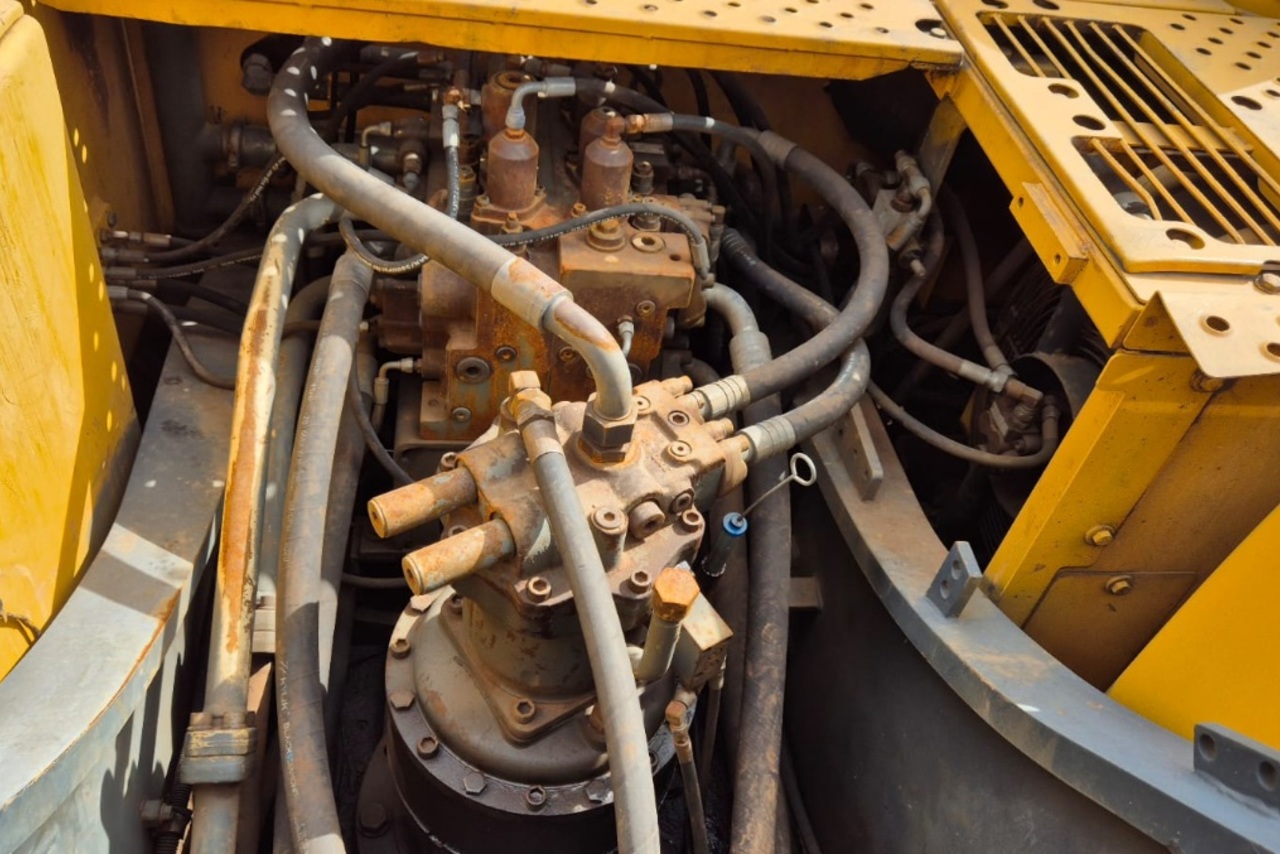 Volvo EC360 - 09/09 9