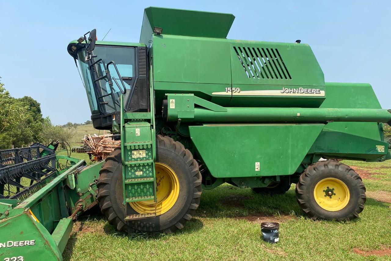 John Deere 1550 - 03/03 7