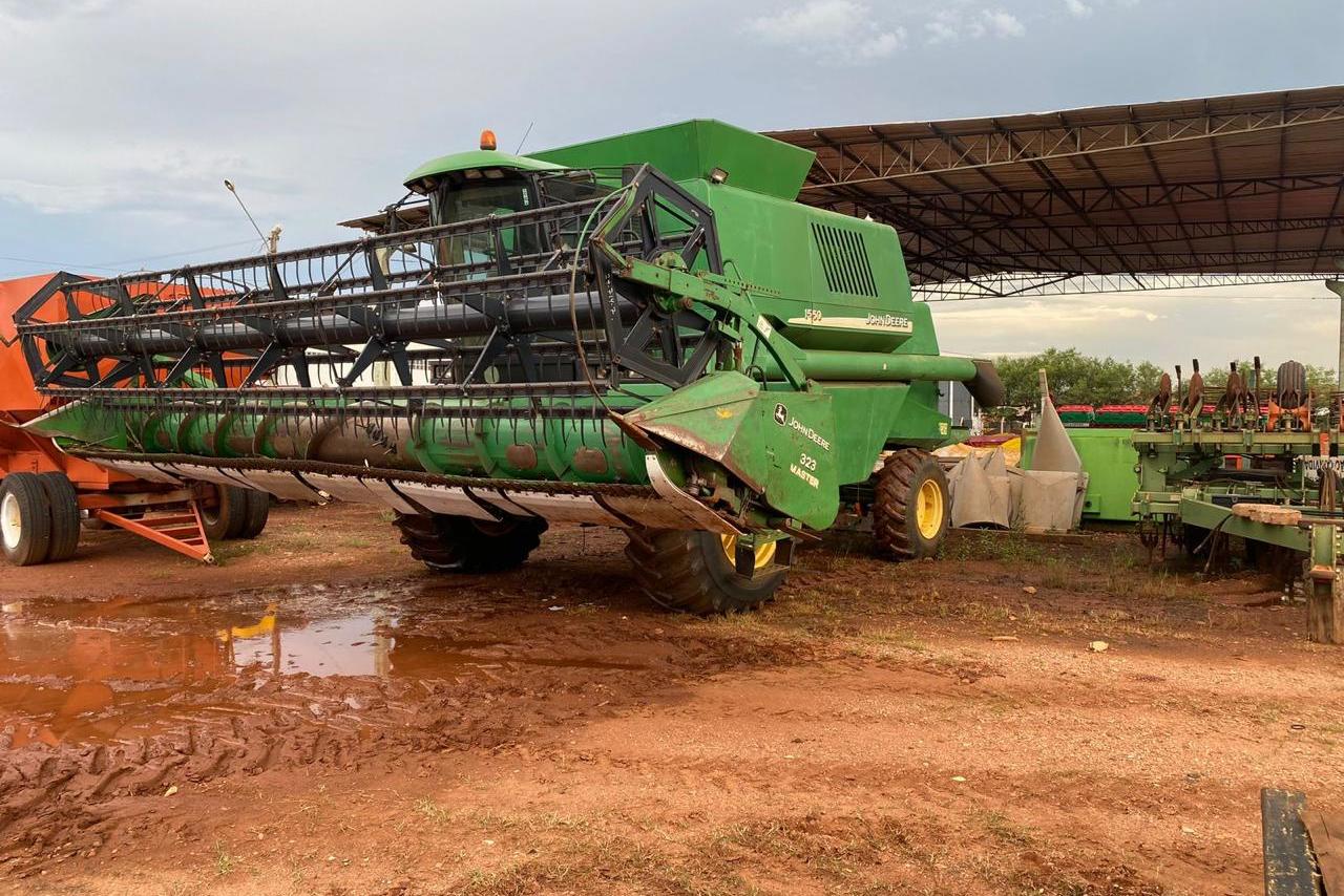 John Deere 1550 - 03/03 10
