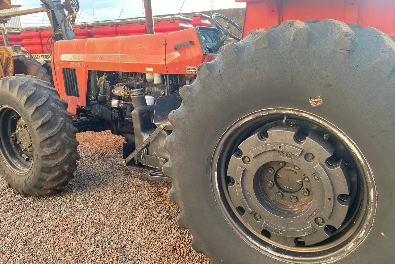 Massey Ferguson 299 - 02/02 6