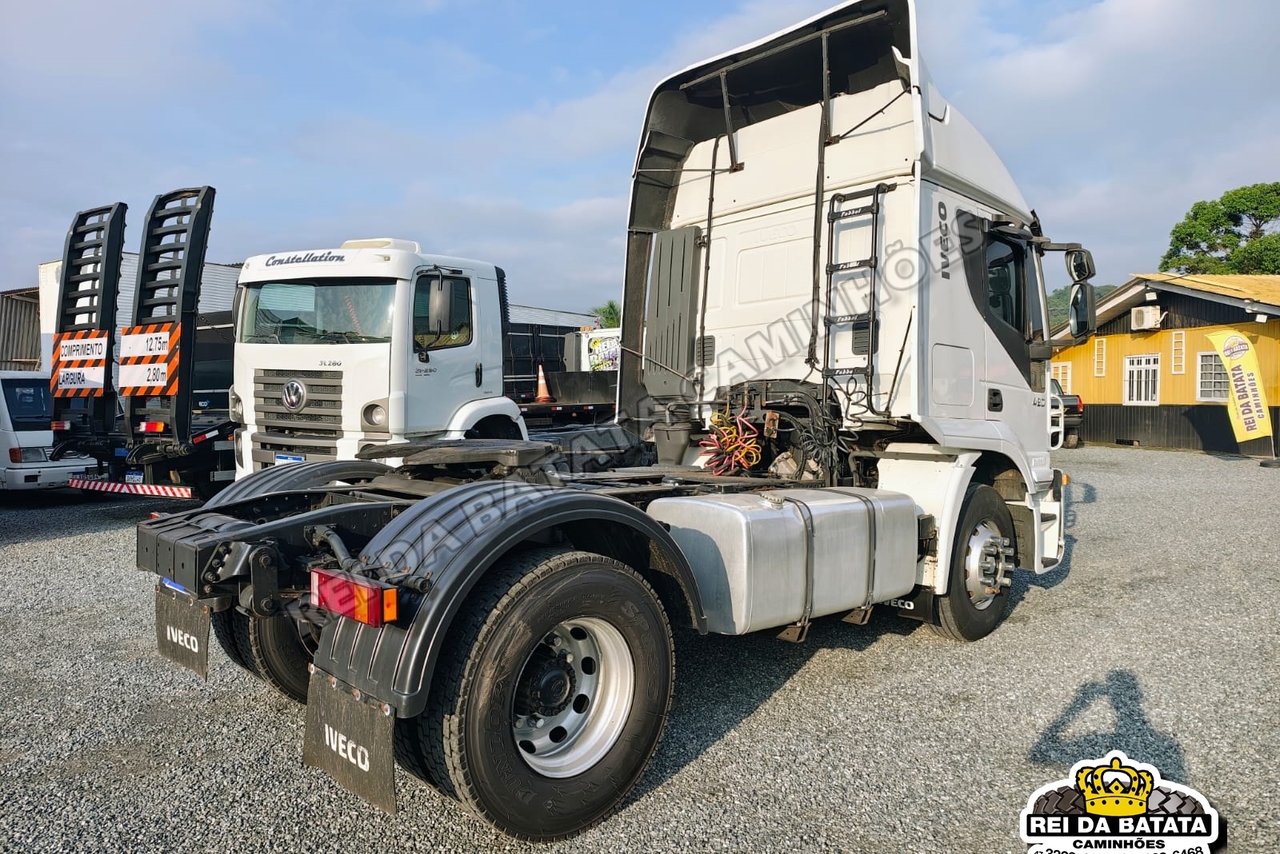 Iveco Stralis 420 - 08/09 3