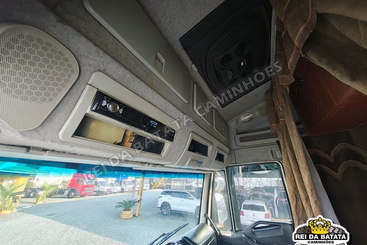 Iveco Stralis 420 - 08/09 8