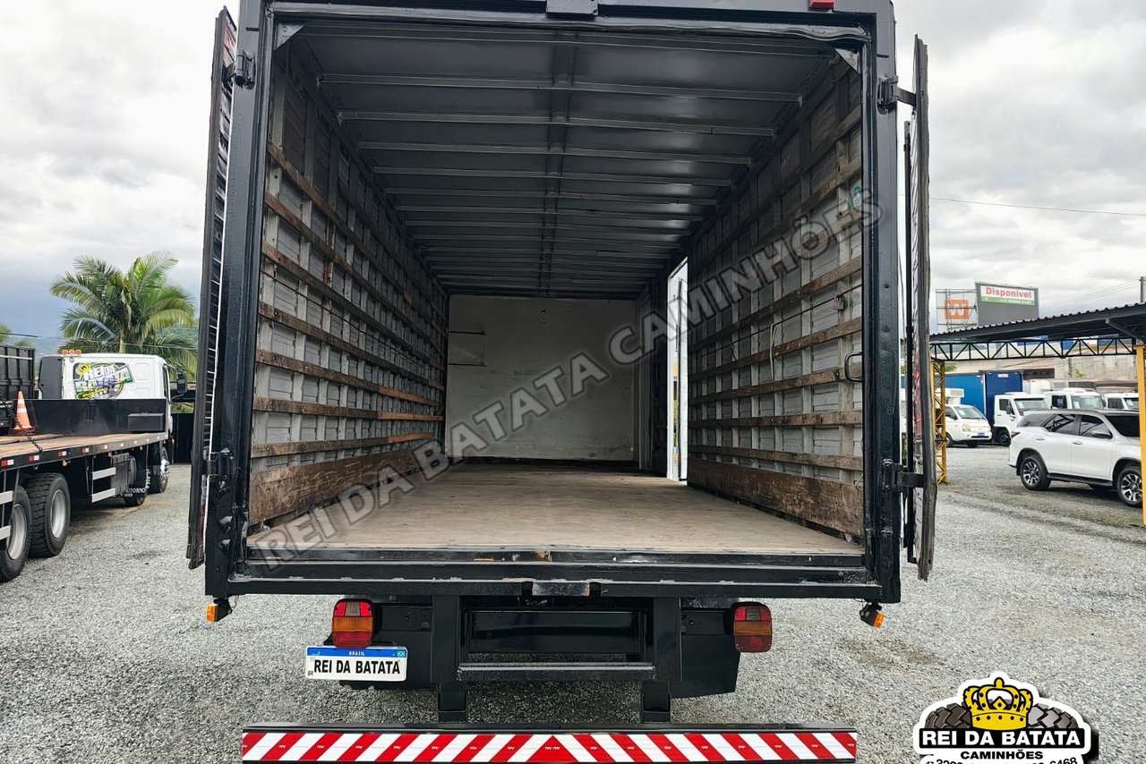 Volkswagen 15-180 E Worker - 02/02 15