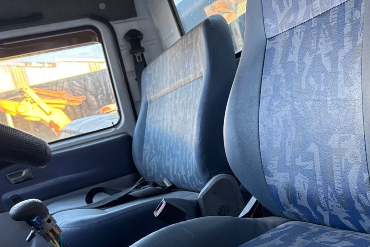 Volkswagen 26-280 Constellation 6x4 - 09/09 7
