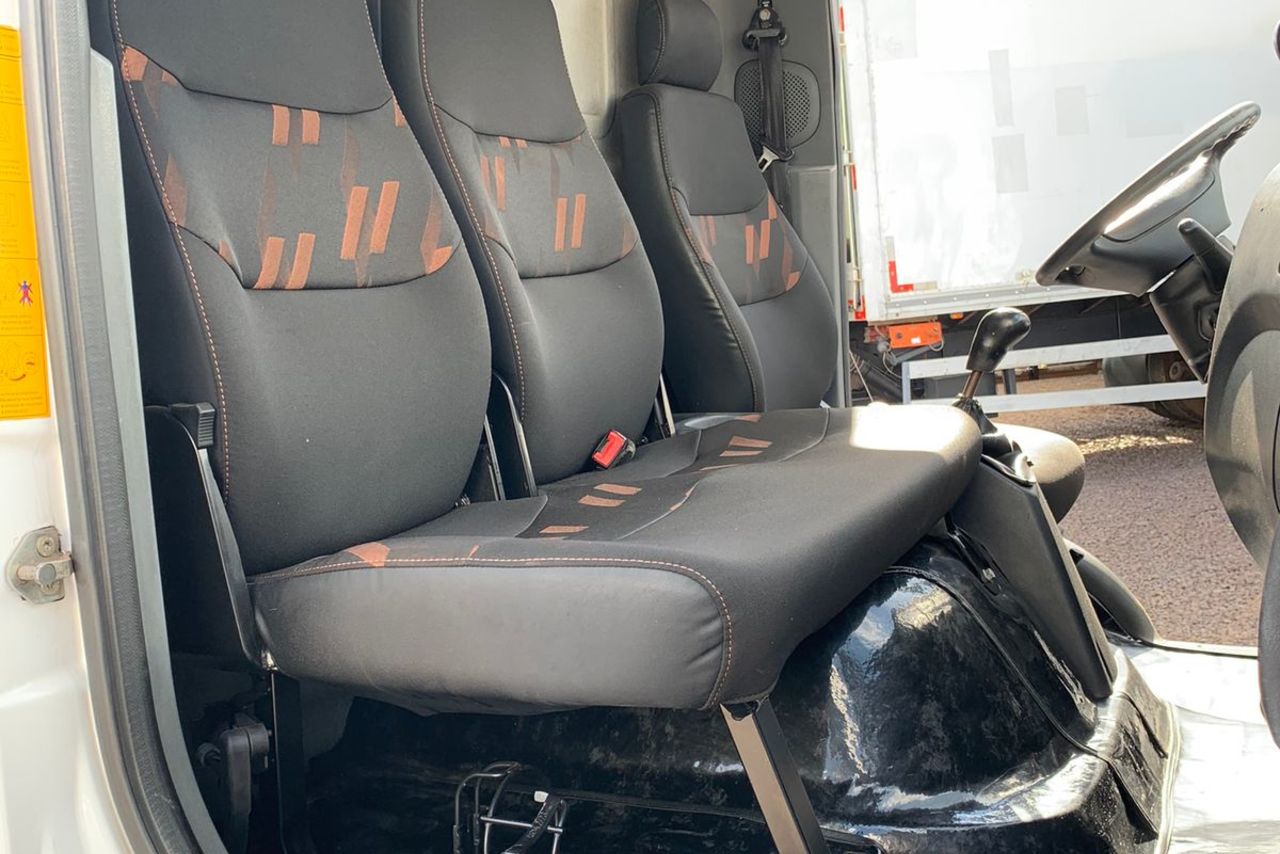Mercedes Benz Accelo 815 - 12/12 12