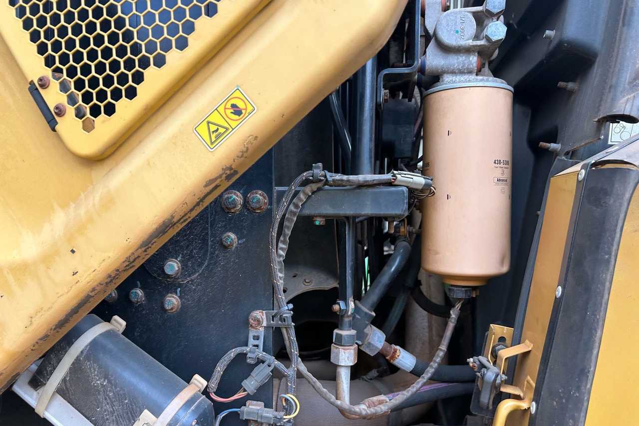 Caterpillar  966L - 19/19 4