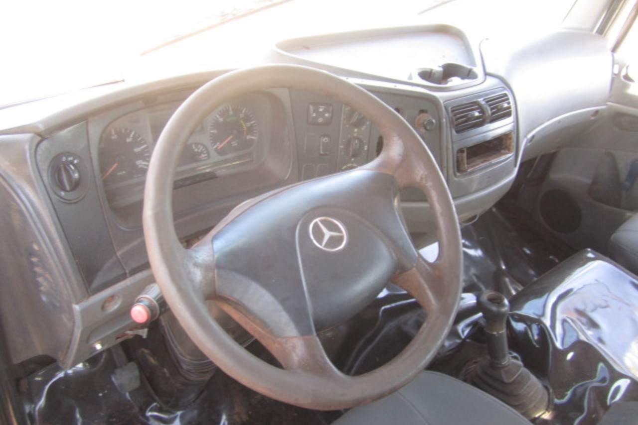 Mercedes Benz MB 1718 - 06/06 7