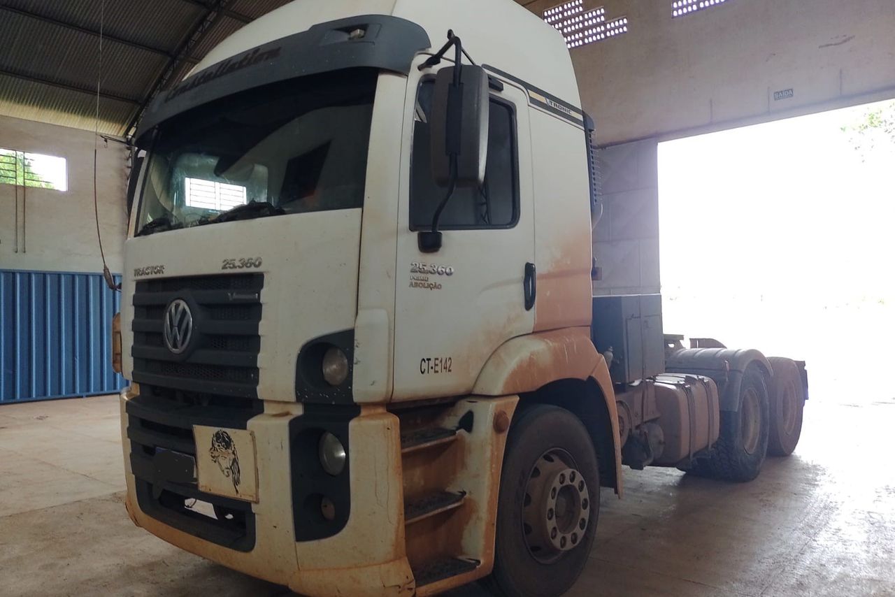 Volkswagen 25-360 6x2 Constellation - 19/20 3