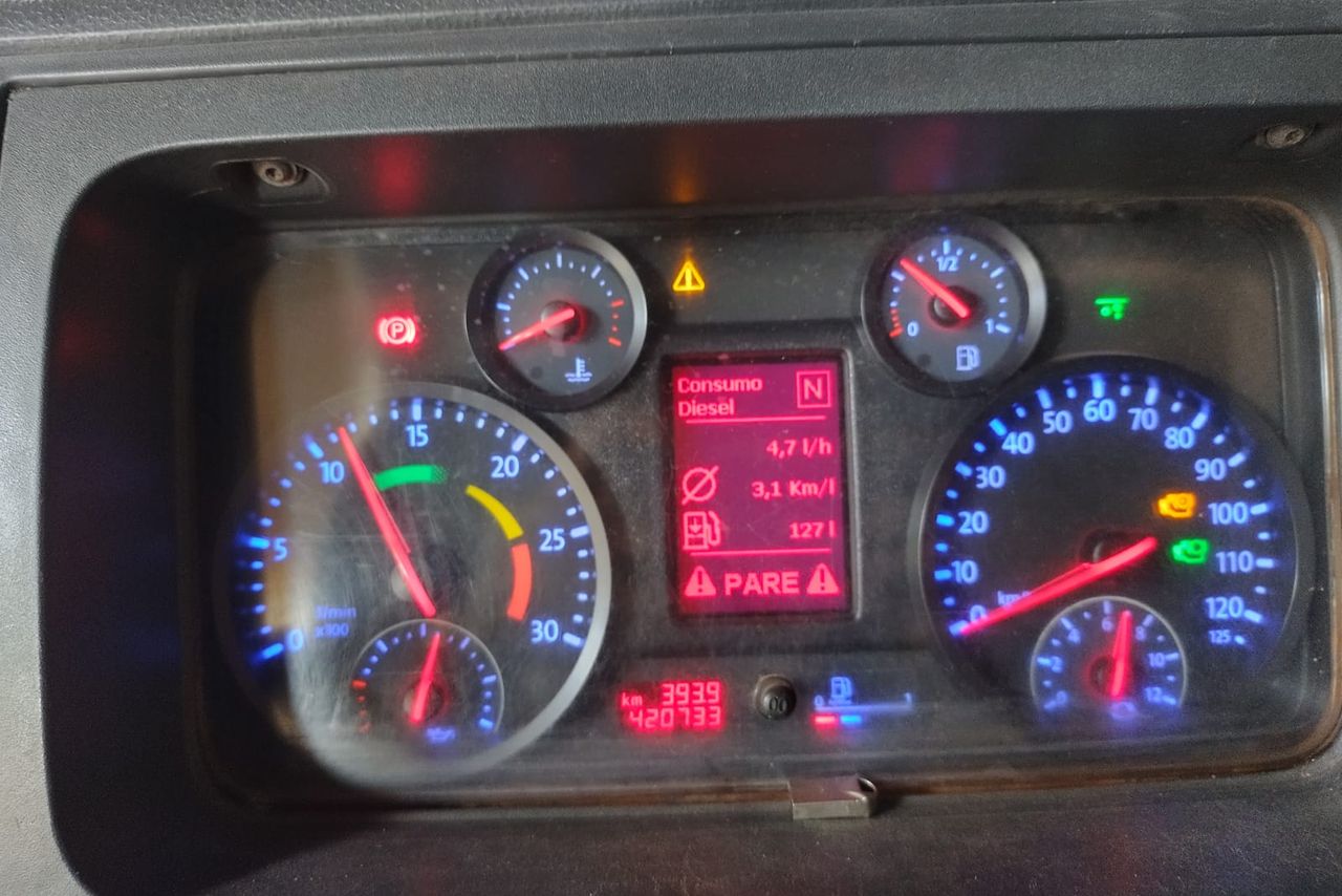 Volkswagen 25-360 6x2 Constellation - 19/20 7