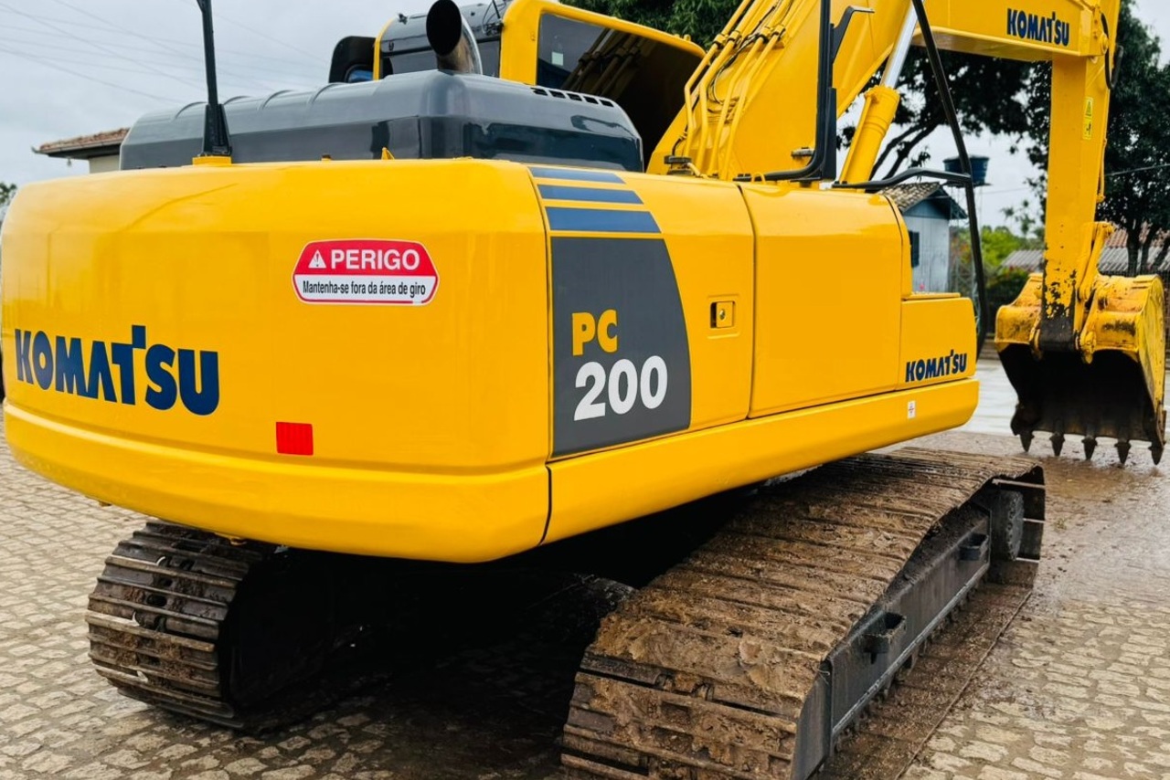 Komatsu PC200 - 12/12 9