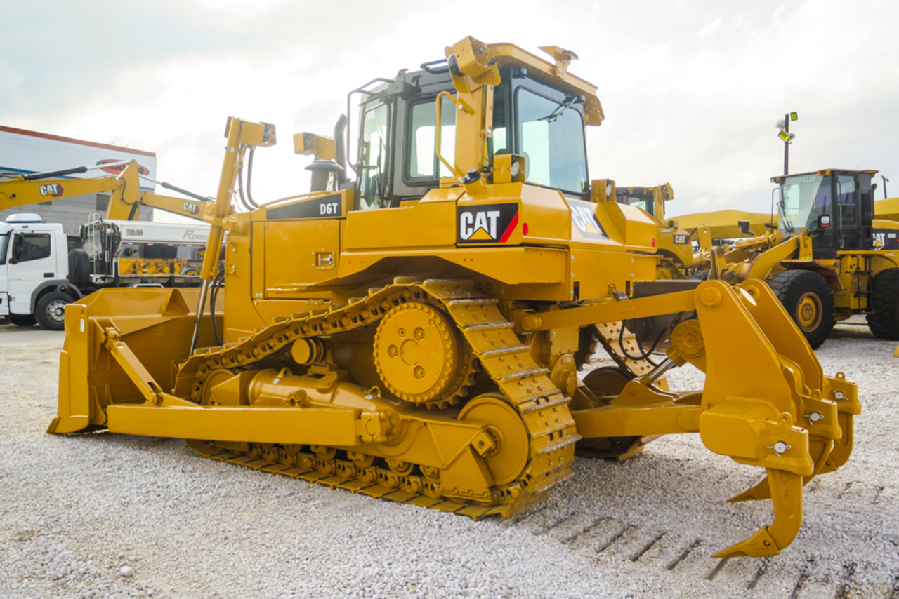Caterpillar D6T - 20/20 2