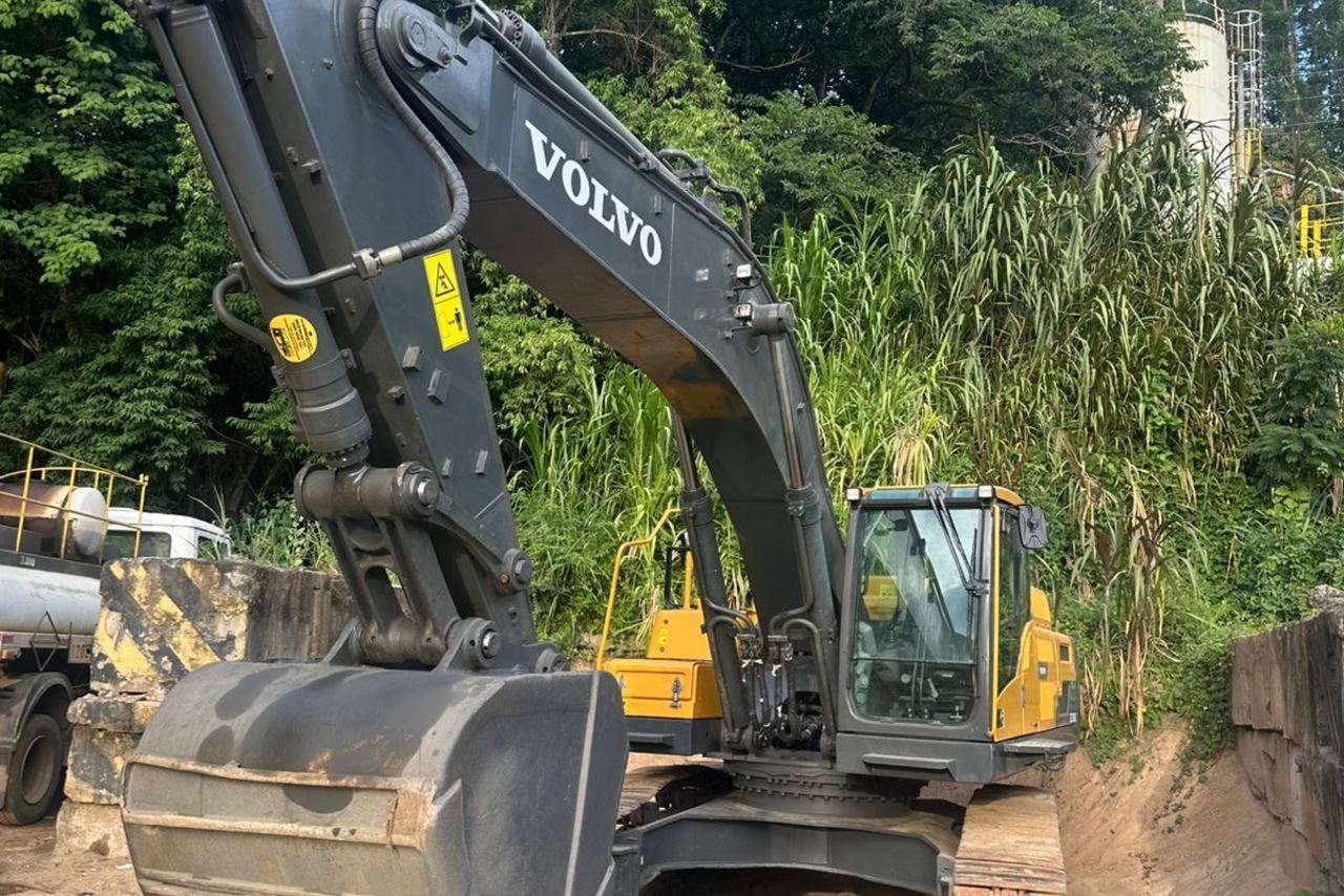 Volvo EC380DL - 20/20 6