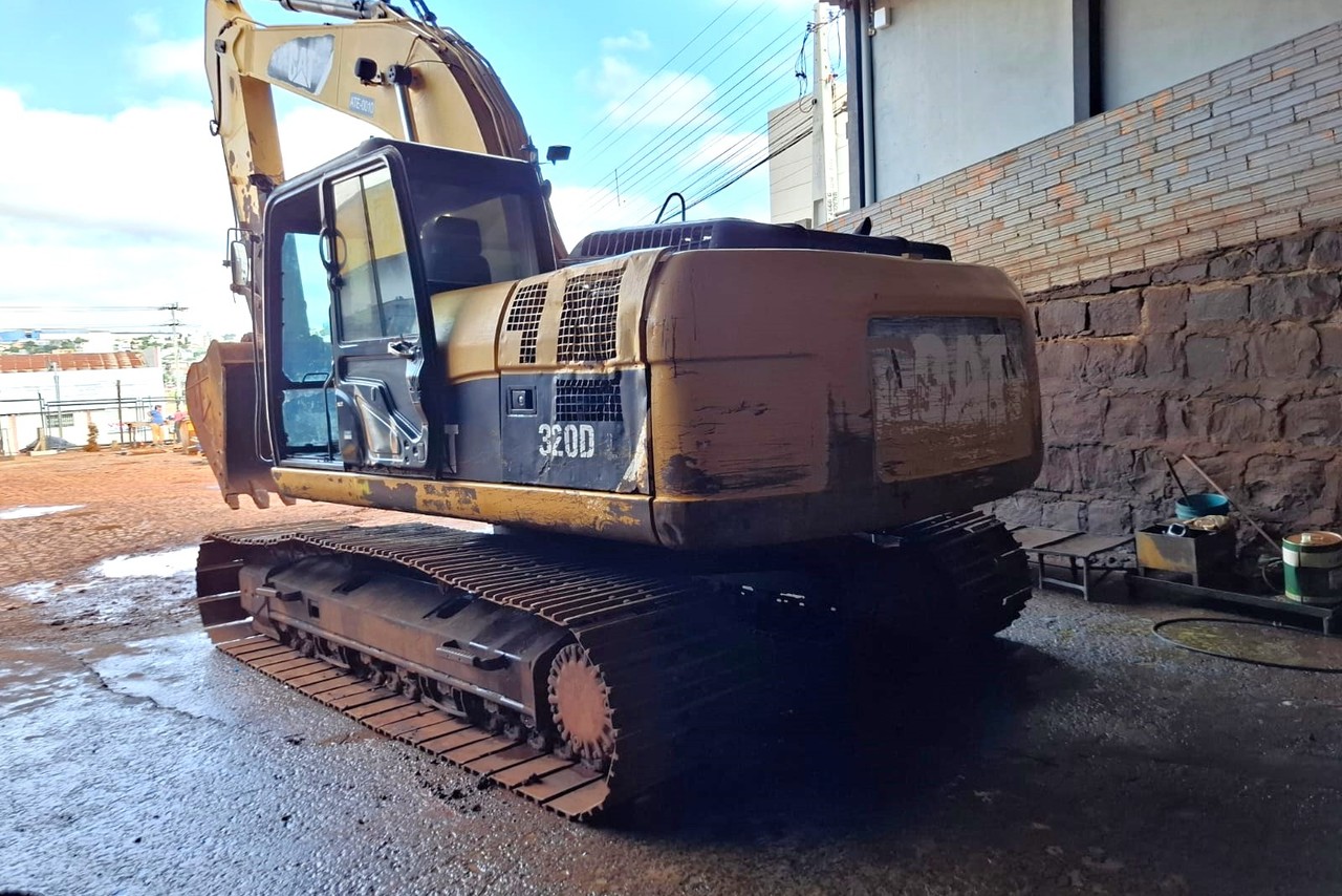 Caterpillar 320D - 12/12 2