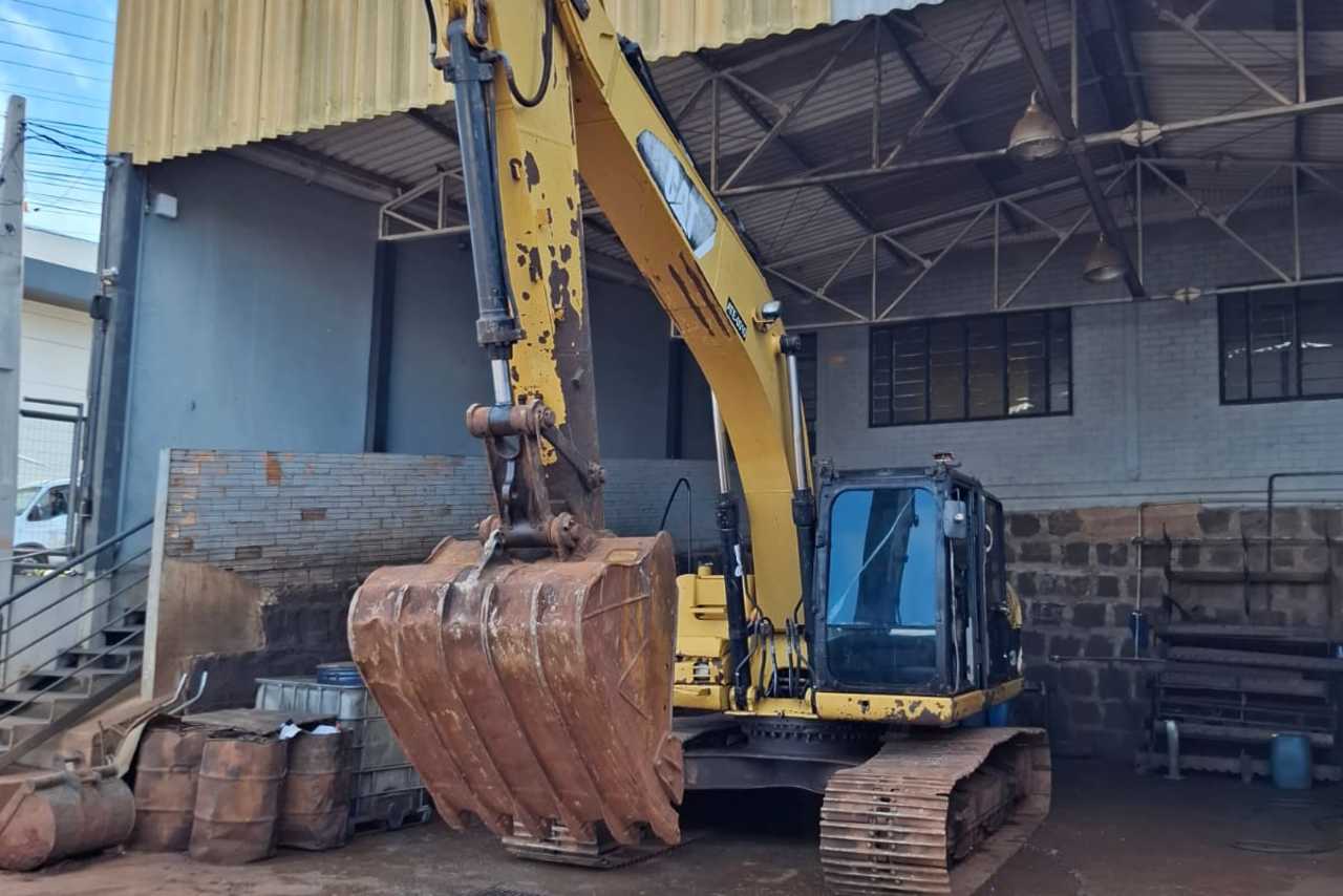 Caterpillar 320D - 12/12 4