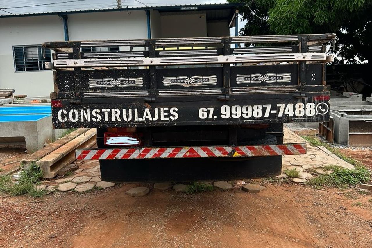 Ford F4000 - 81/81 9