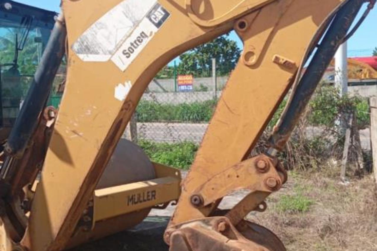 Caterpillar 416E -  3