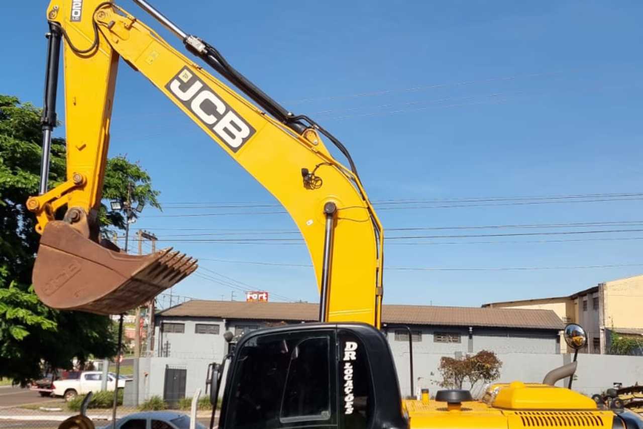 JCB JS200 LC - 22/22 2