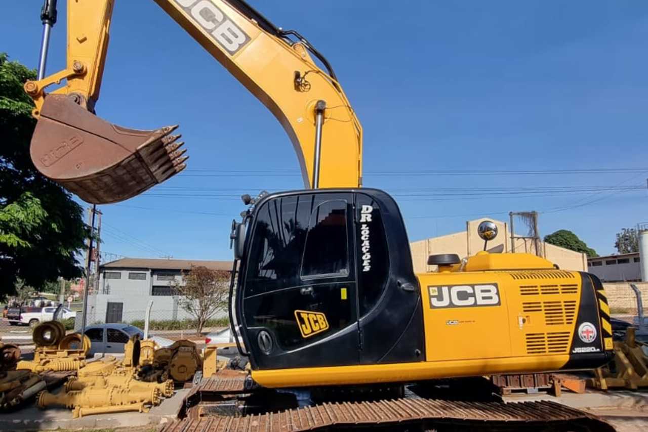 JCB JS200 LC - 22/22 7