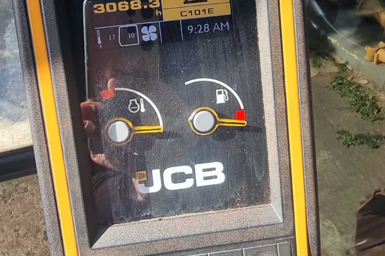 JCB JS200 LC - 22/22 9