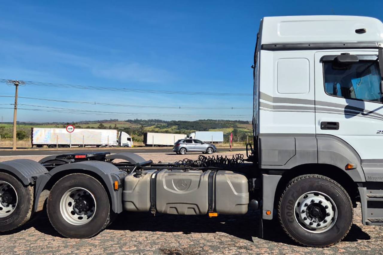 Mercedes Benz Axor 2544 - 20/20 20