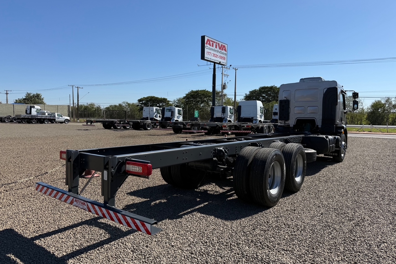 Volvo VM 270 - 14/14 3