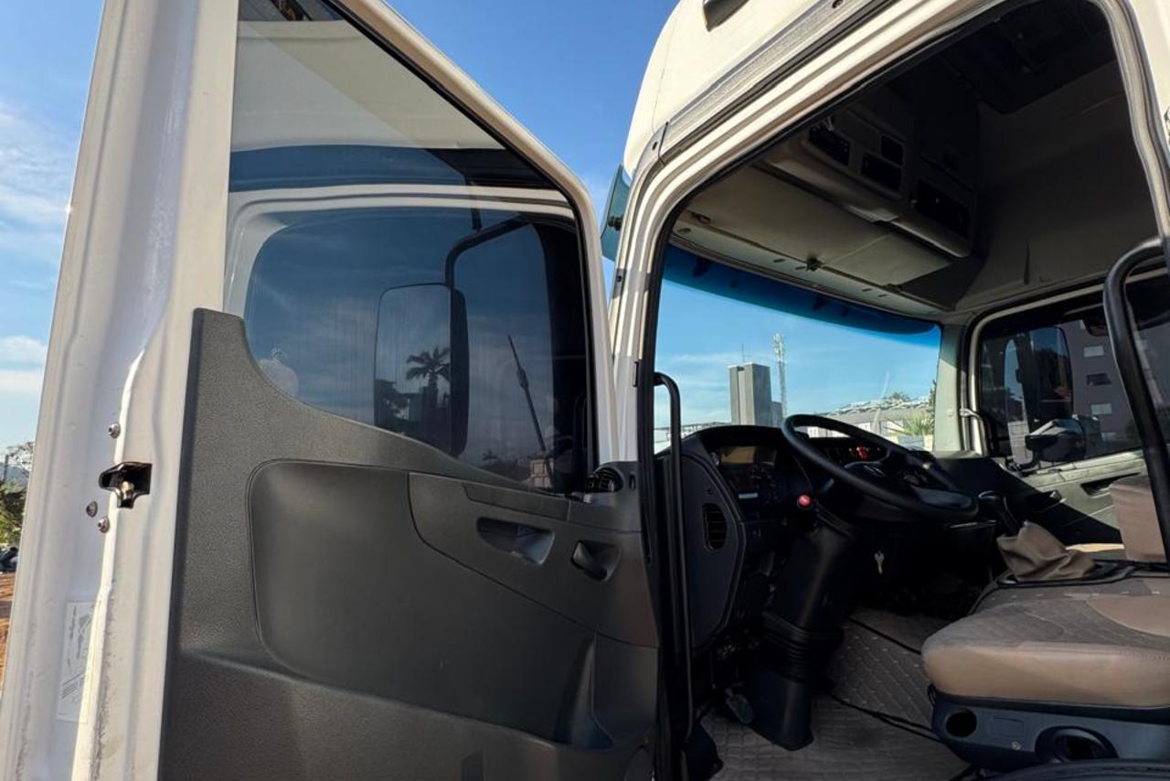 Mercedes Benz Atego 2426 - 13/13 2