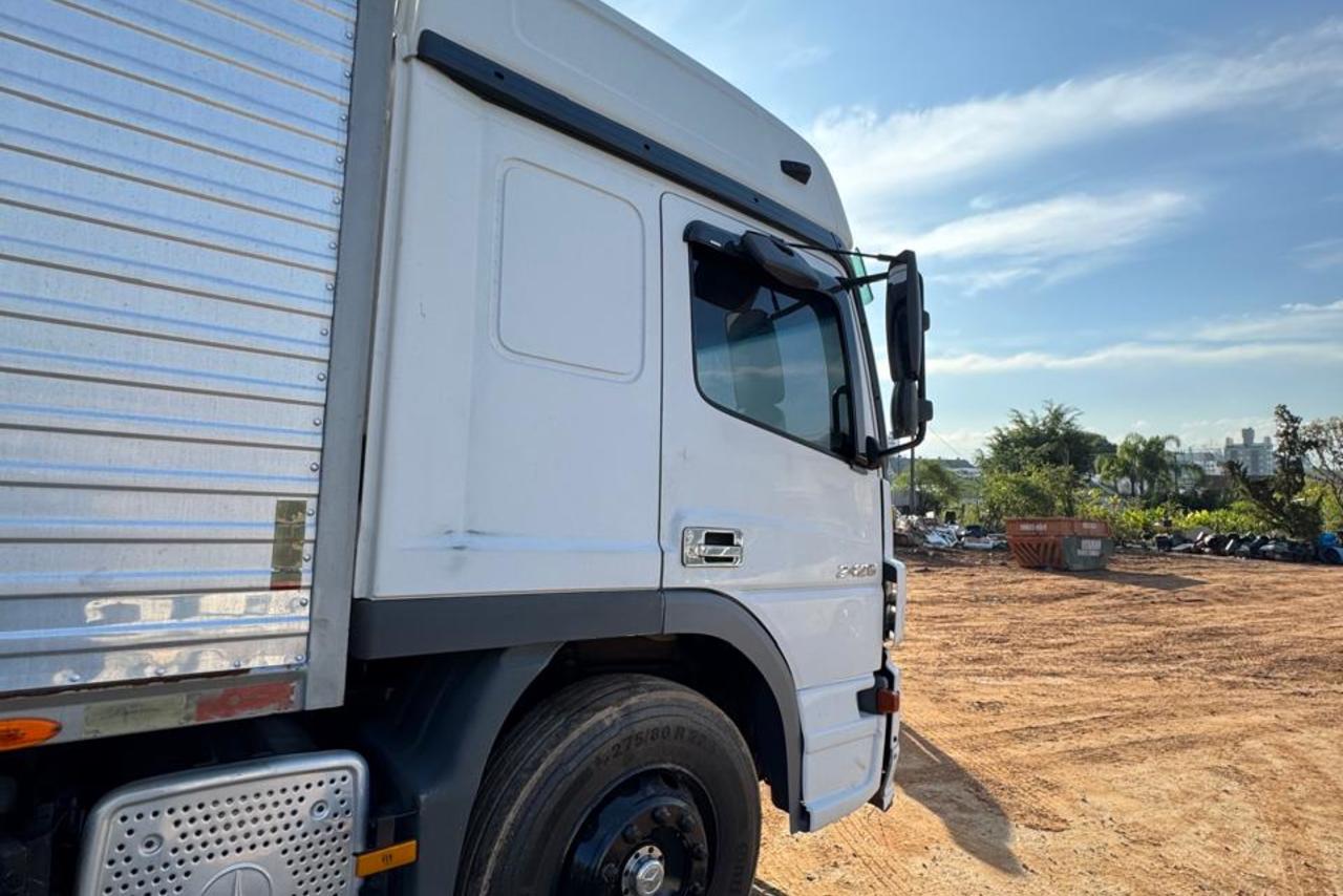 Mercedes Benz Atego 2426 - 13/13 14
