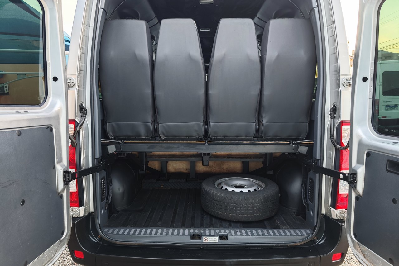 Renault Master Executive - 19/20 6