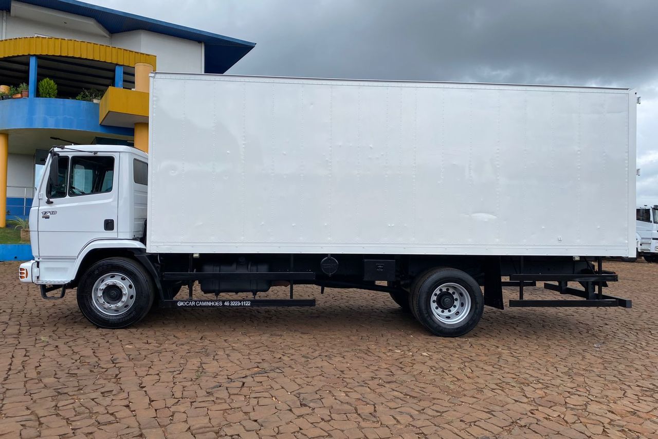 Mercedes Benz MB 1718 - 11/12 5