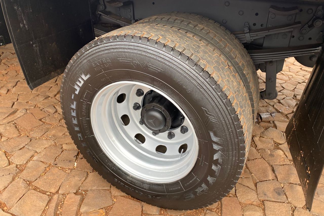 Mercedes Benz MB 1718 - 11/12 12