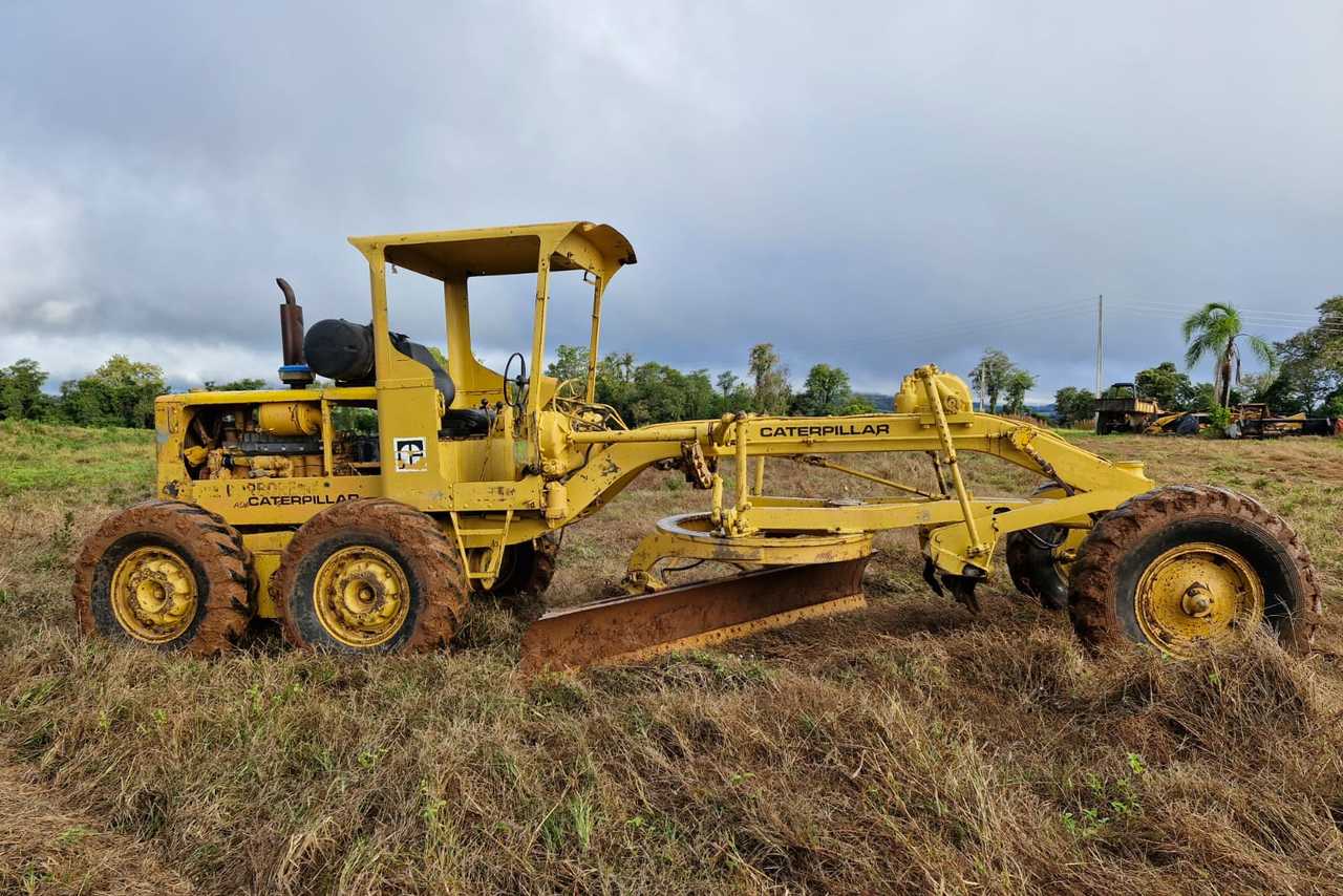 Caterpillar 120B - 86/86 6