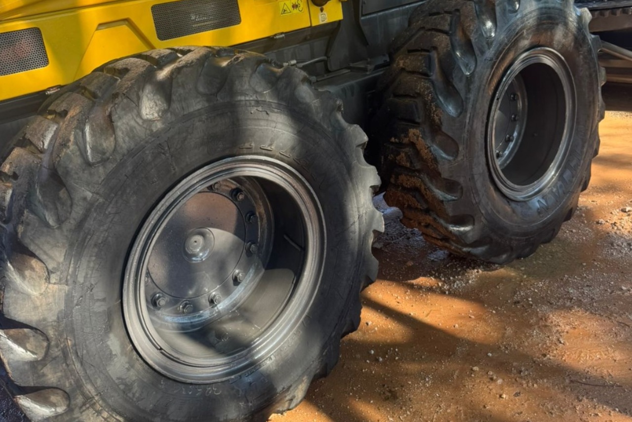 New Holland RG200 - 21/21 7