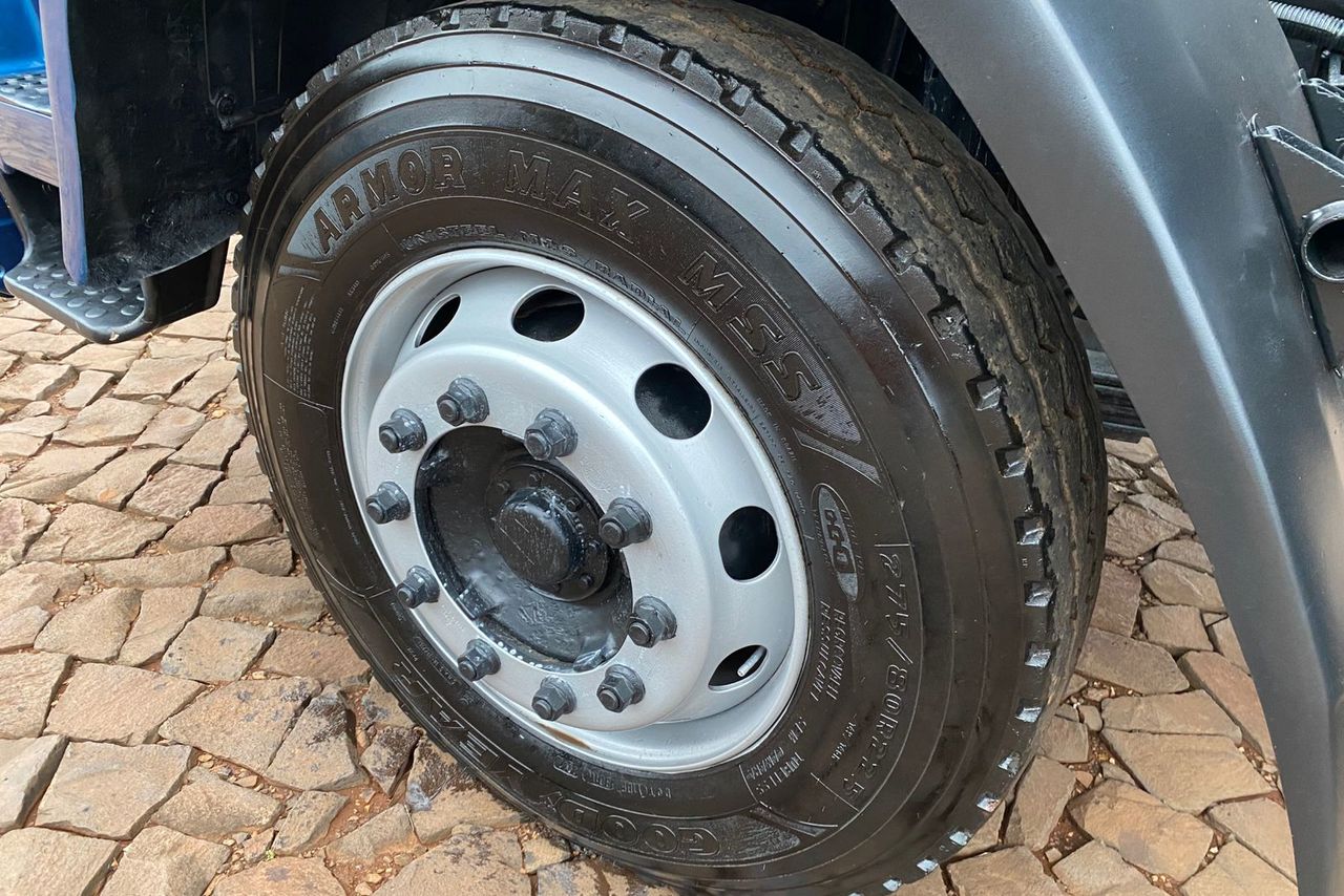 Mercedes Benz MB 1721 - 92/93 10