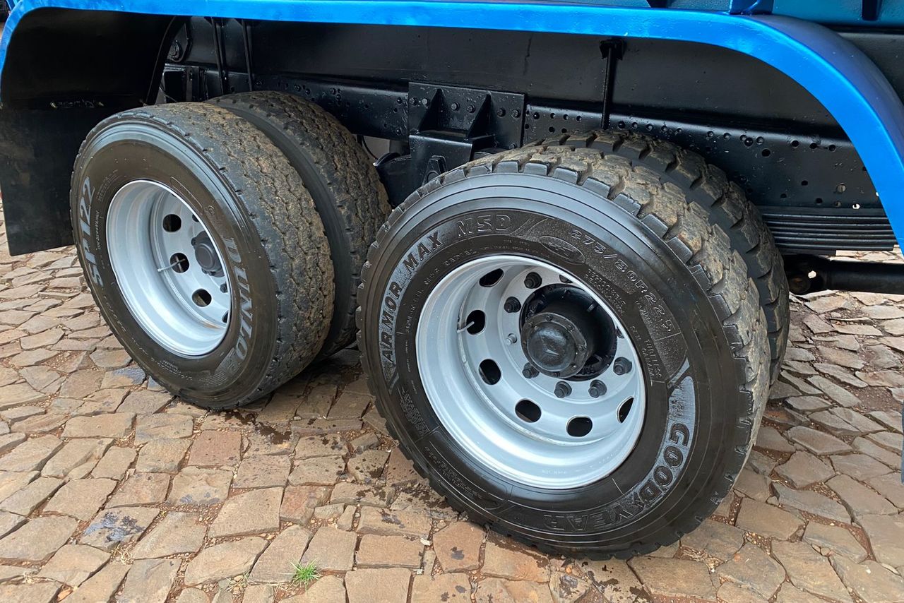 Mercedes Benz MB 1721 - 92/93 11