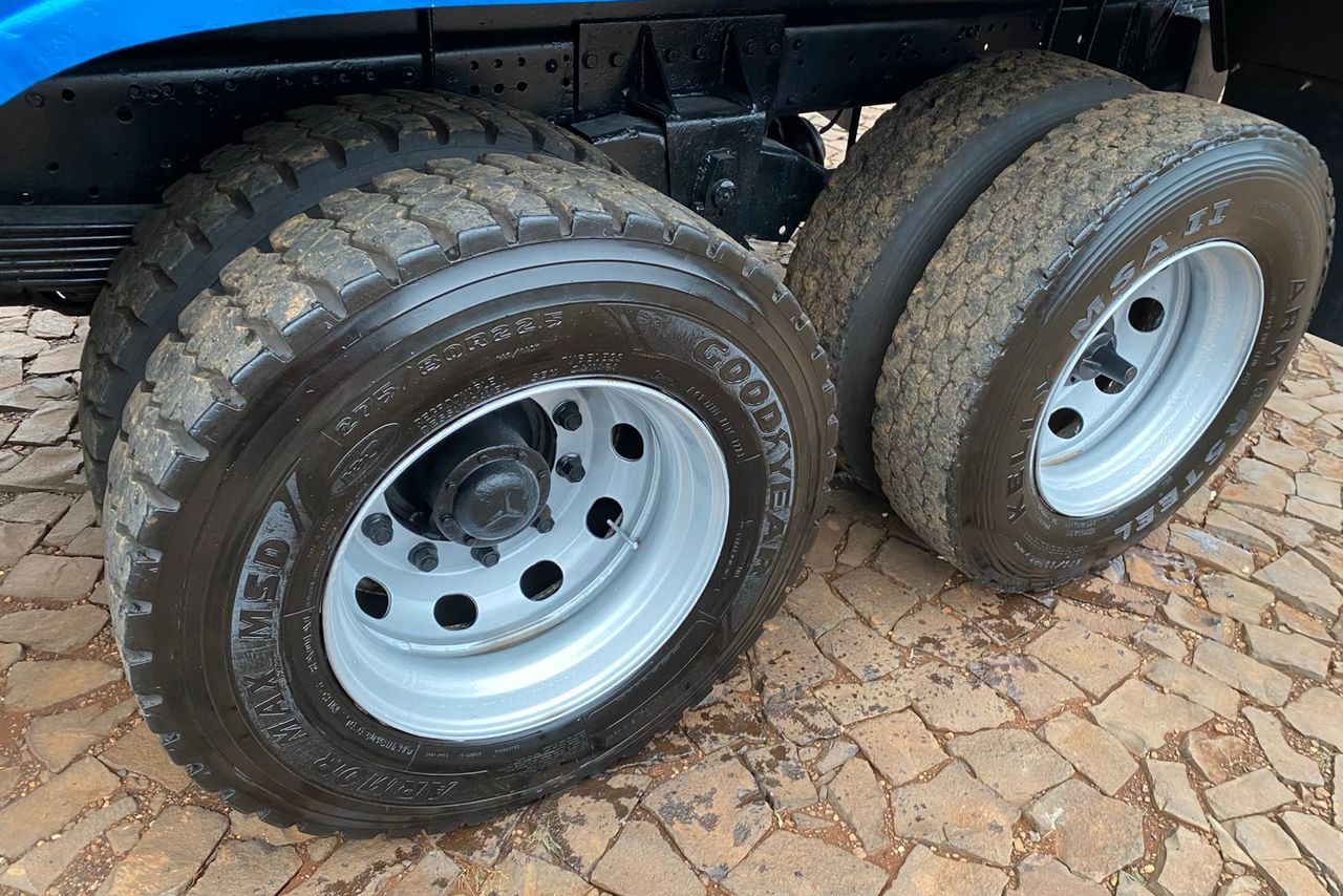 Mercedes Benz MB 1721 - 92/93 12