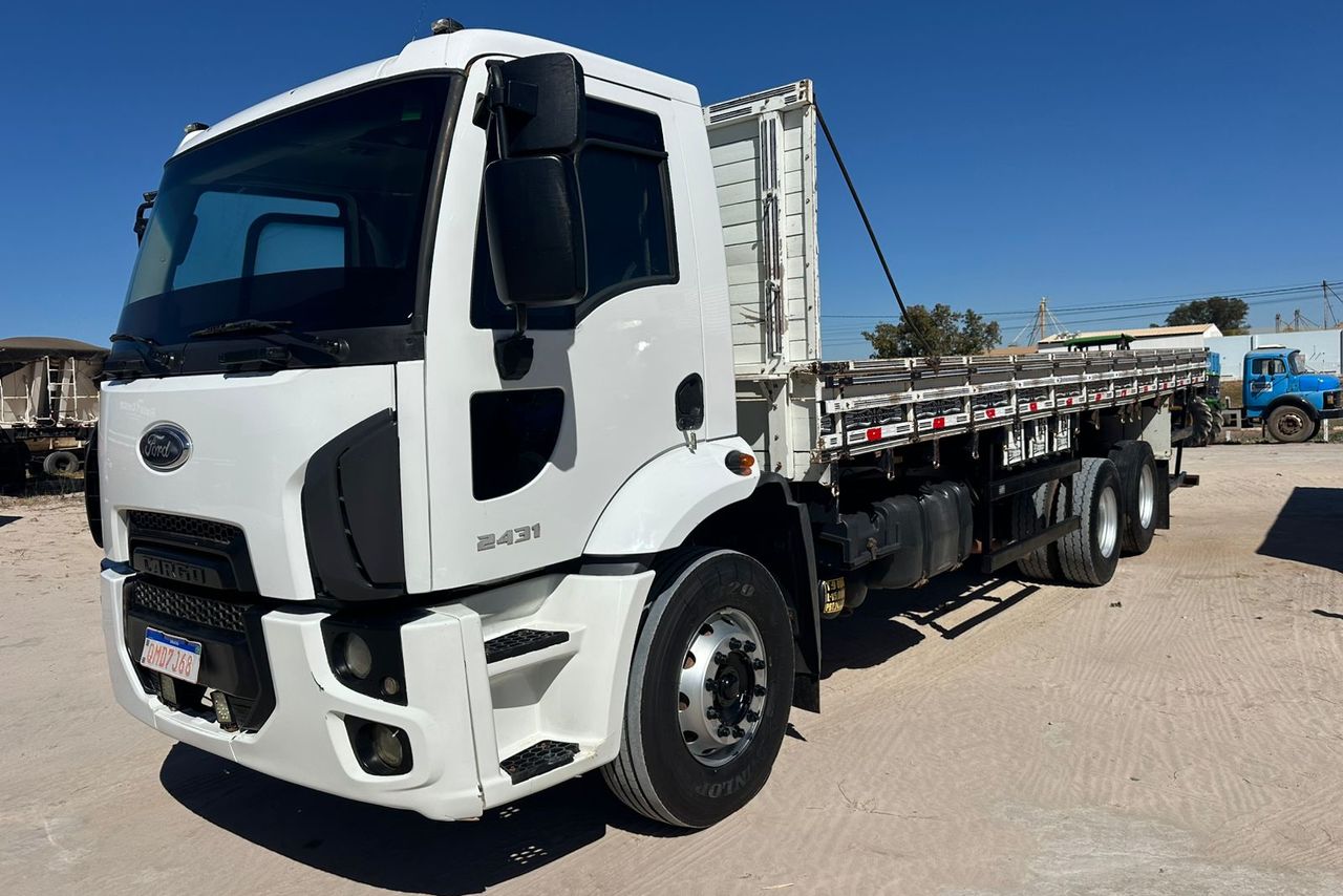 Ford Cargo 2431 - 19/19 8