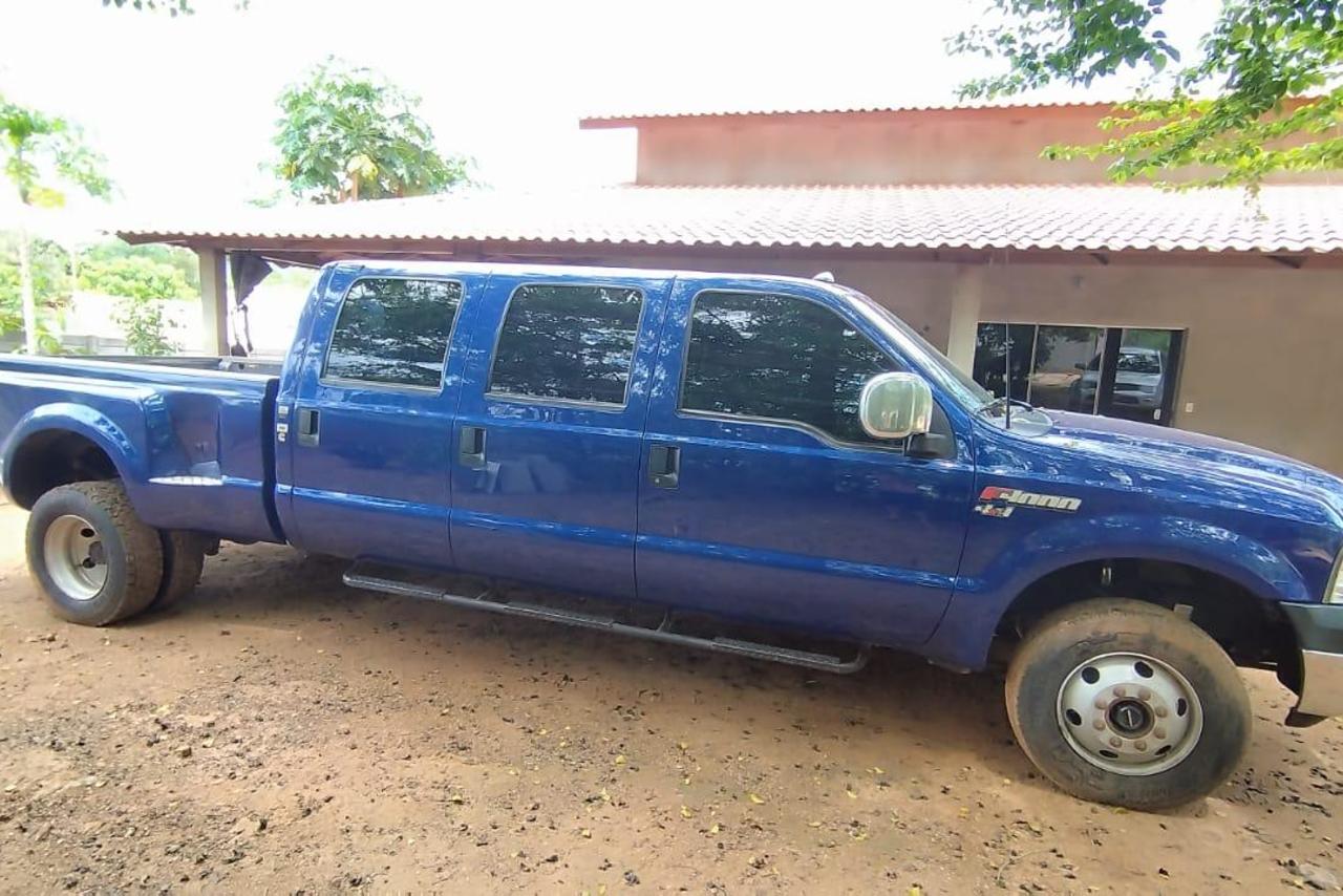 Ford F4000 - 97/97 4