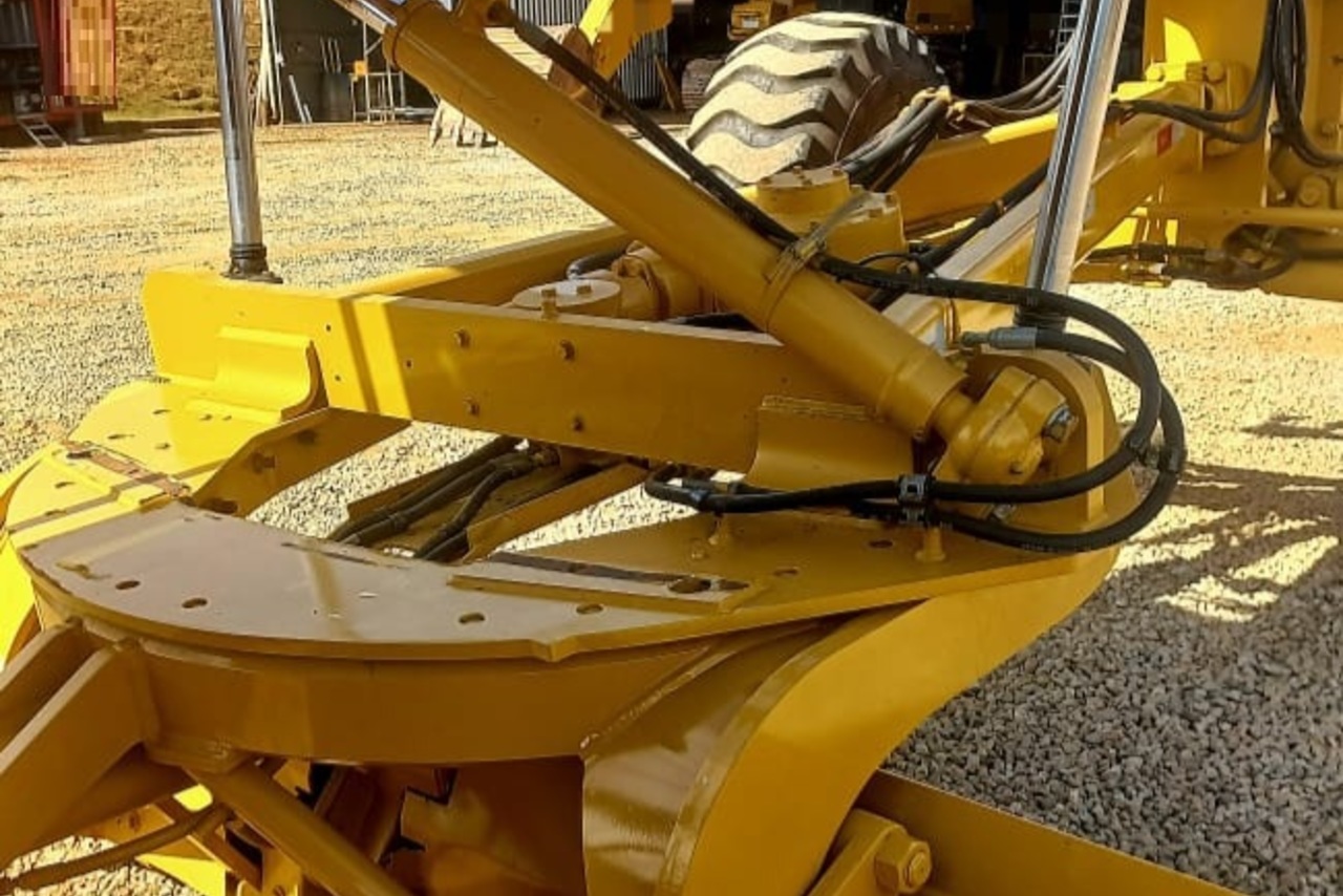 Caterpillar 140K - 21/21 8