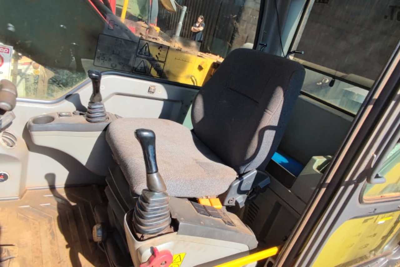 Volvo EC200d - 24/24 9