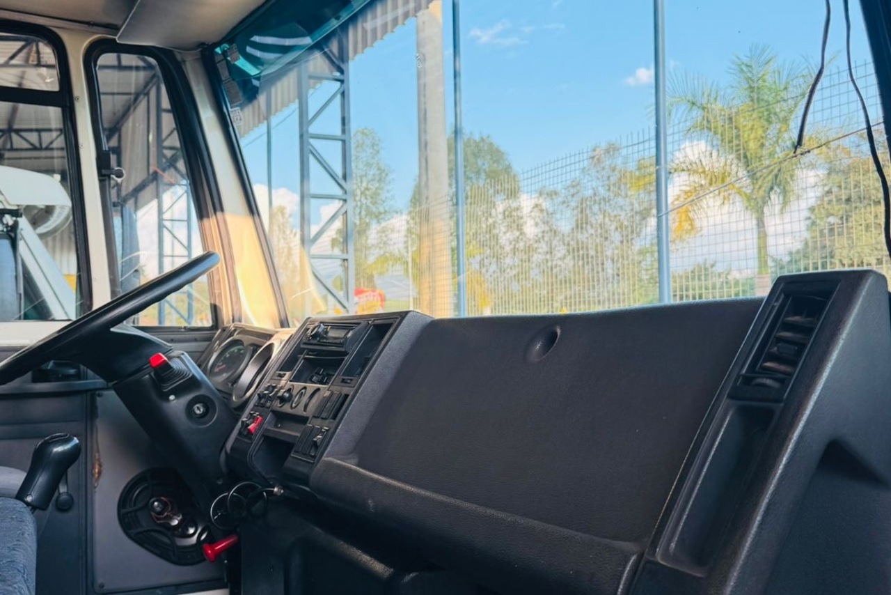 Ford Cargo1517 - 08/08 2