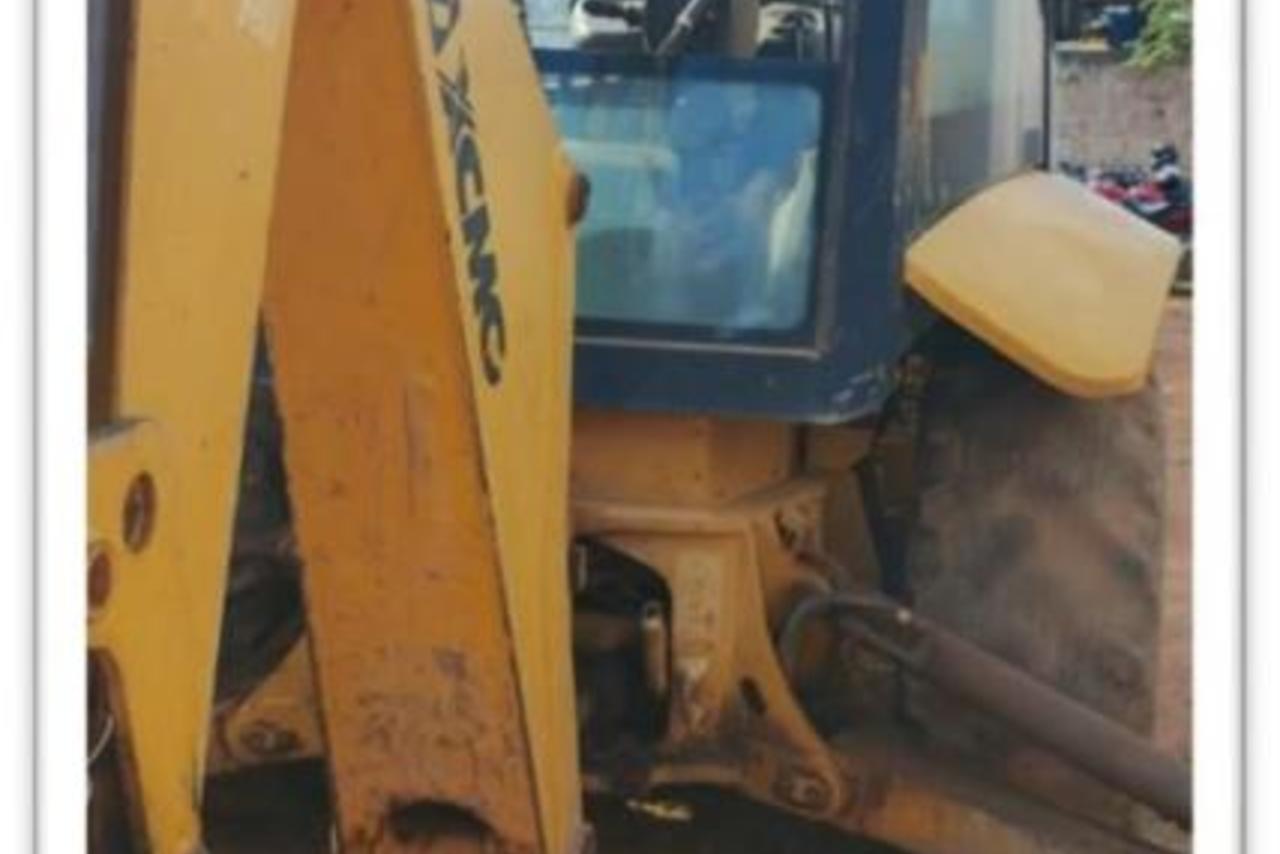 XCMG XT 870 -  4