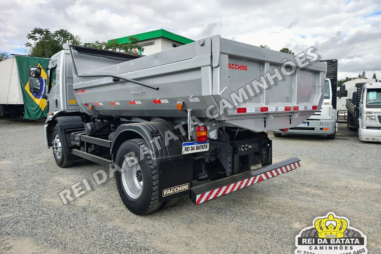Ford Cargo1319 - 13/13 6