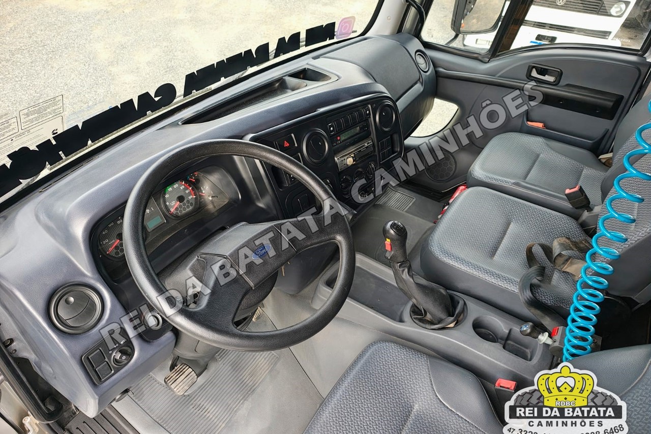 Ford Cargo1319 - 13/13 8