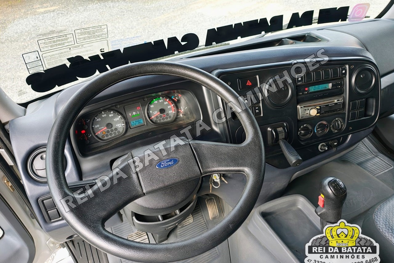 Ford Cargo1319 - 13/13 10