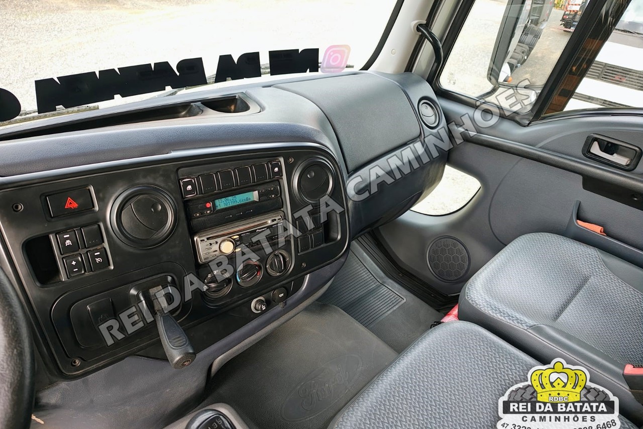 Ford Cargo1319 - 13/13 11